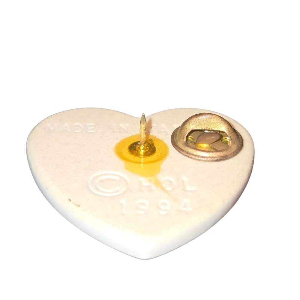 Jesus Is‎ The Heart Of The Season VTG White Poinsettia Accented Heart Shaped Pin
